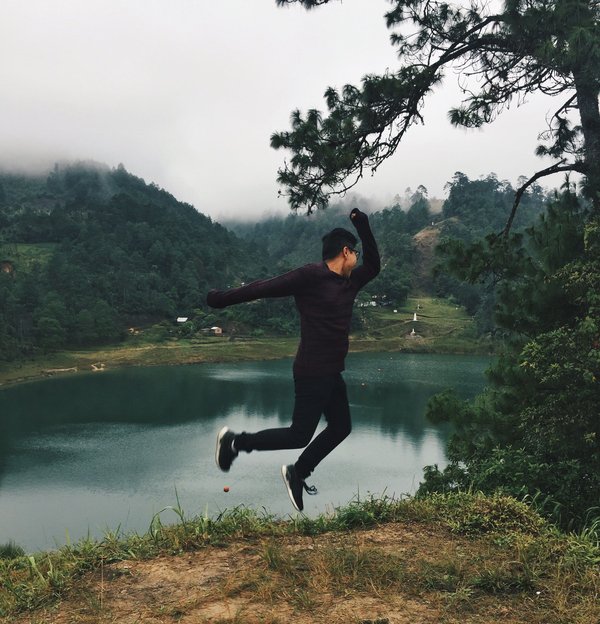 Quels sont les bienfaits de la course d'orientation pour la perte de poids et l'aventure ?